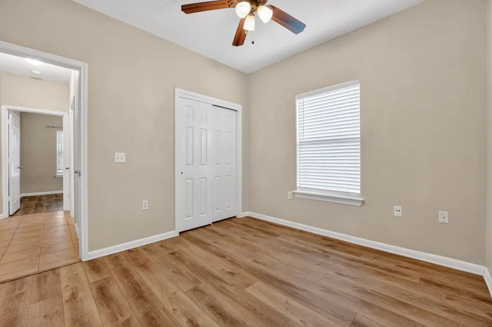 5625 Signal Point Point Austin, TX 78724