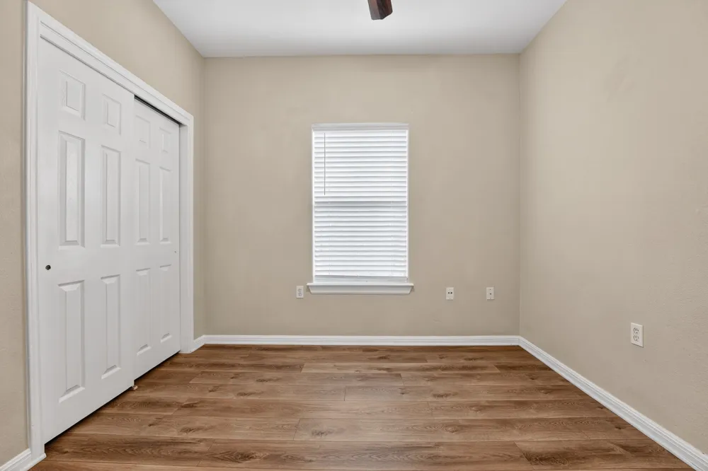 5625 Signal Point Point Austin, TX 78724