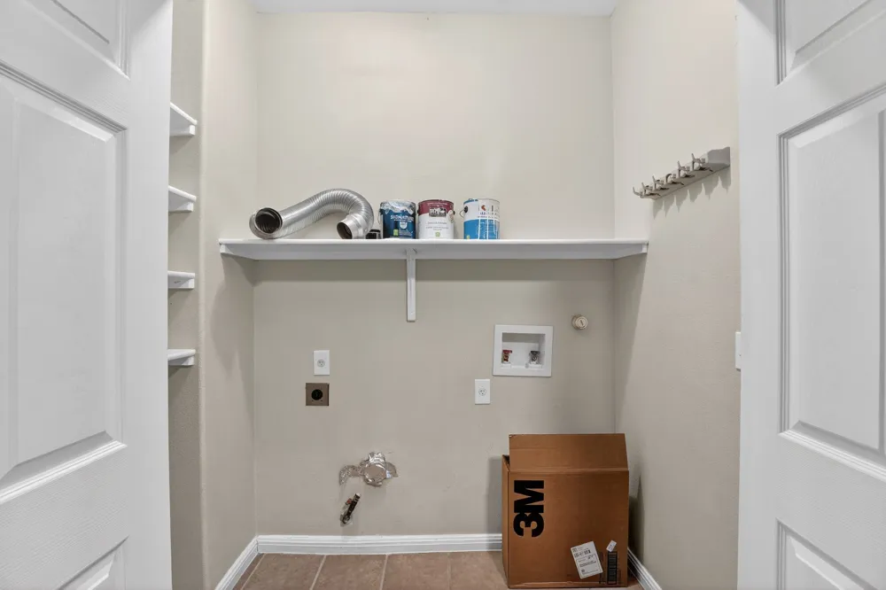 5625 Signal Point Point Austin, TX 78724