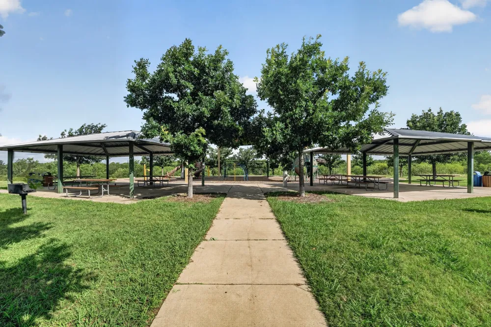 5625 Signal Point Point Austin, TX 78724