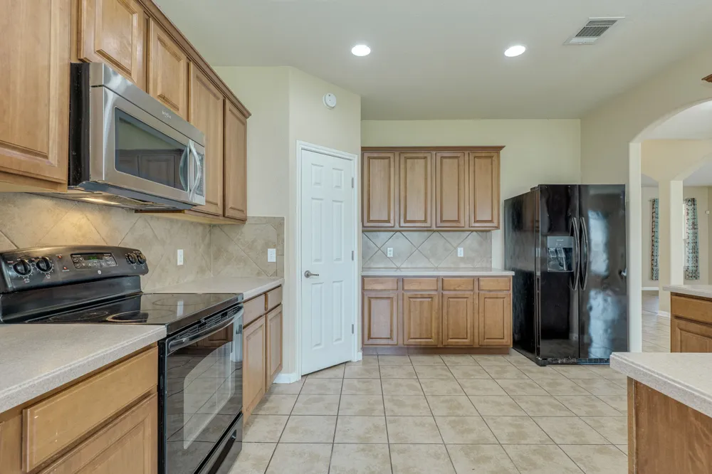 19617 Cheyenne Valley Drive Round Rock, TX 78664