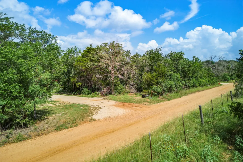 1156 County Road 437 Harwood, TX 78632