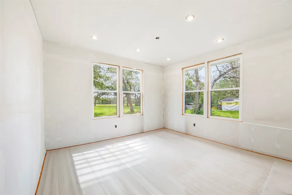 1156 County Road 437 Harwood, TX 78632