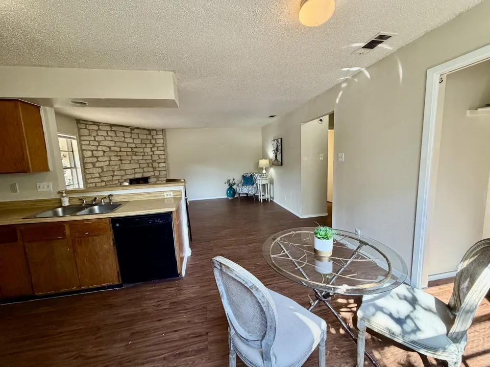 402 Hedgewood Drive #C Georgetown, TX 78628