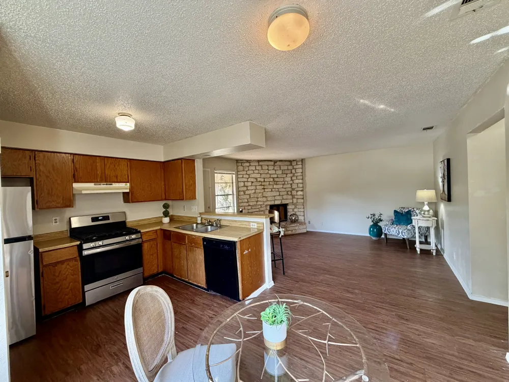 402 Hedgewood Drive #C Georgetown, TX 78628