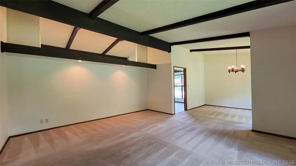4027 E 82nd Place Tulsa, OK 74137