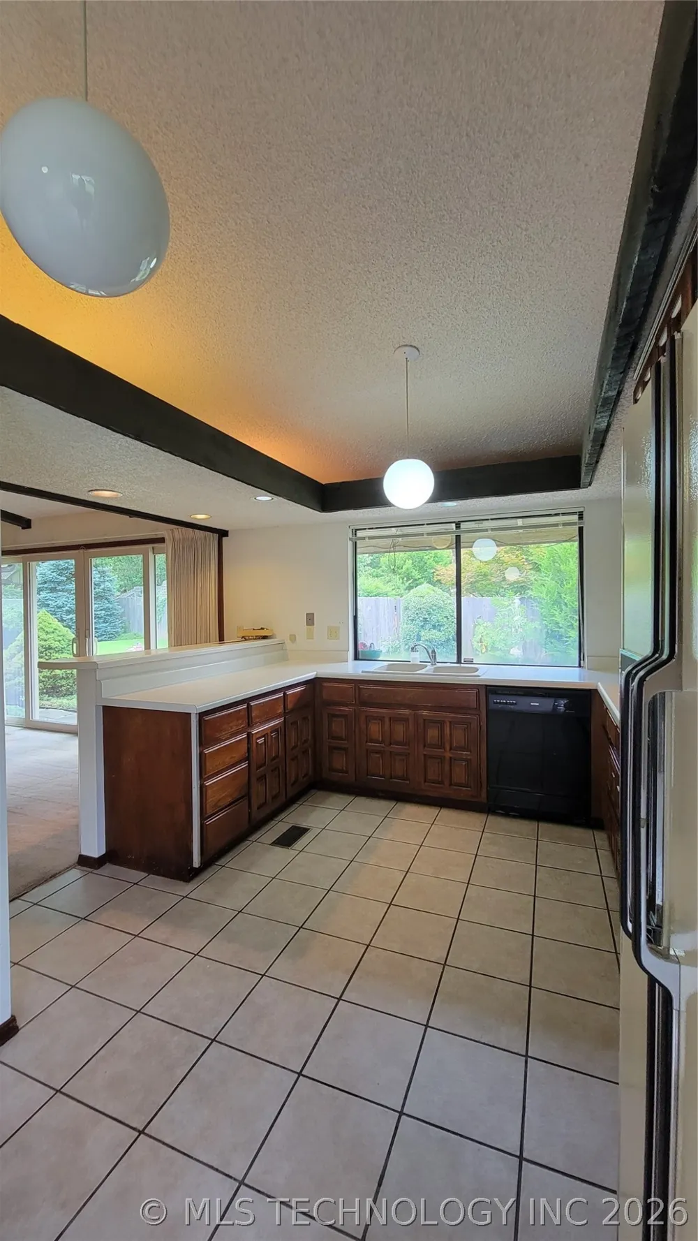 4027 E 82nd Place Tulsa, OK 74137