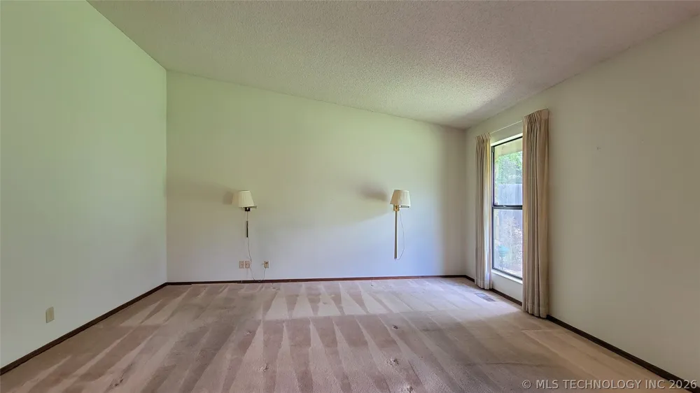 4027 E 82nd Place Tulsa, OK 74137