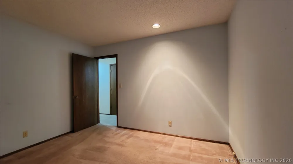 4027 E 82nd Place Tulsa, OK 74137