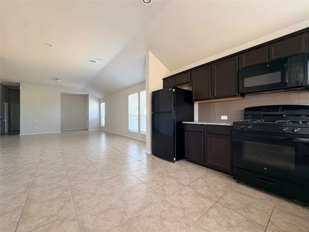 5712 Respinto Drive Austin, TX 78747