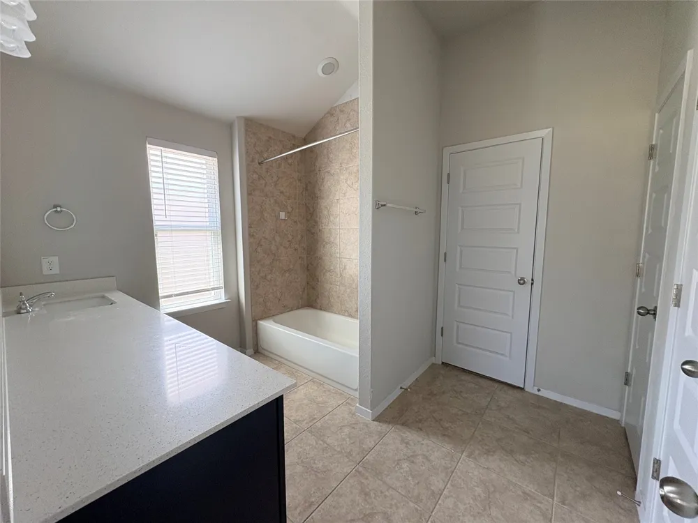 5712 Respinto Drive Austin, TX 78747