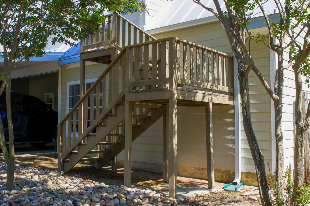 405 Frederick Road Fredericksburg, TX 78624