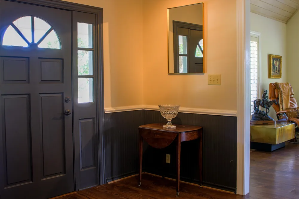 405 Frederick Road Fredericksburg, TX 78624