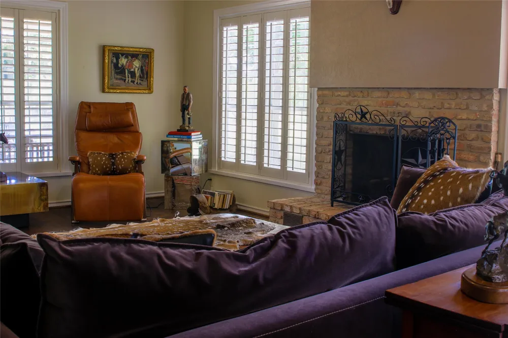 405 Frederick Road Fredericksburg, TX 78624