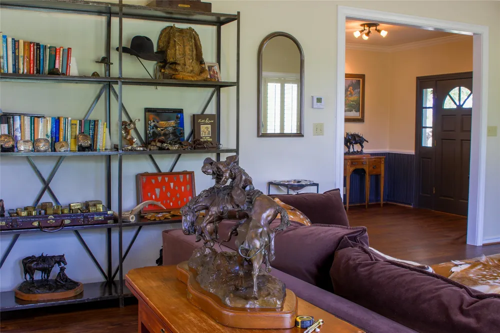 405 Frederick Road Fredericksburg, TX 78624