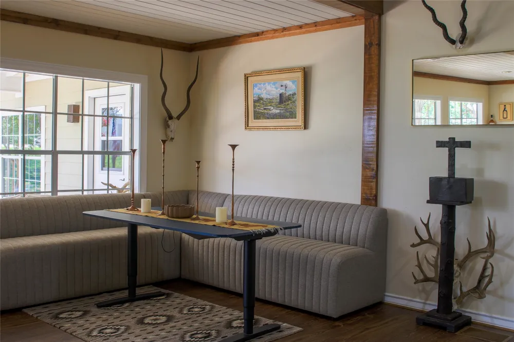 405 Frederick Road Fredericksburg, TX 78624