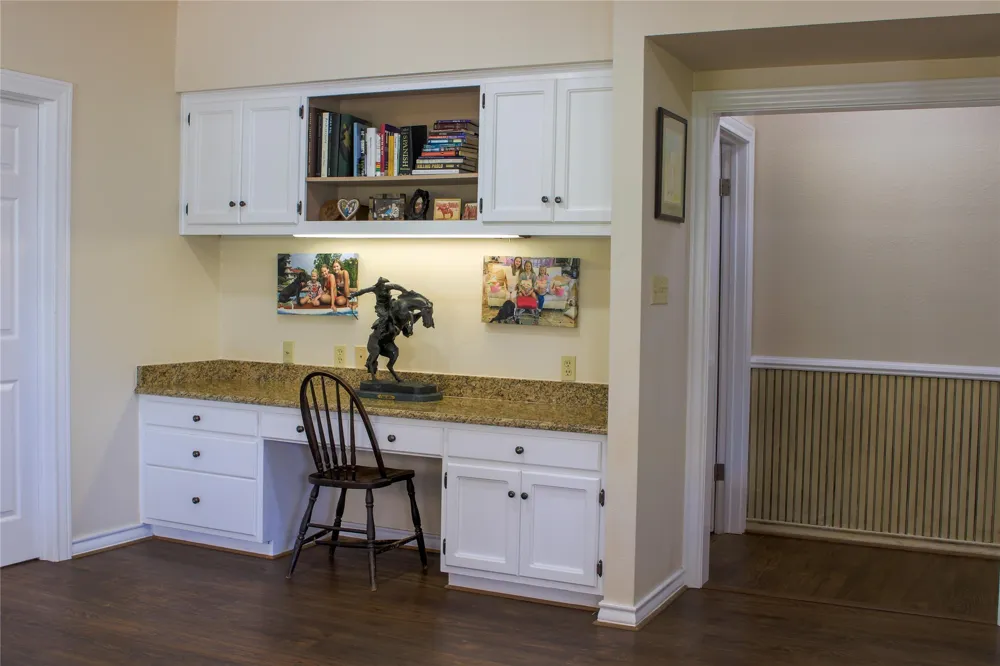 405 Frederick Road Fredericksburg, TX 78624