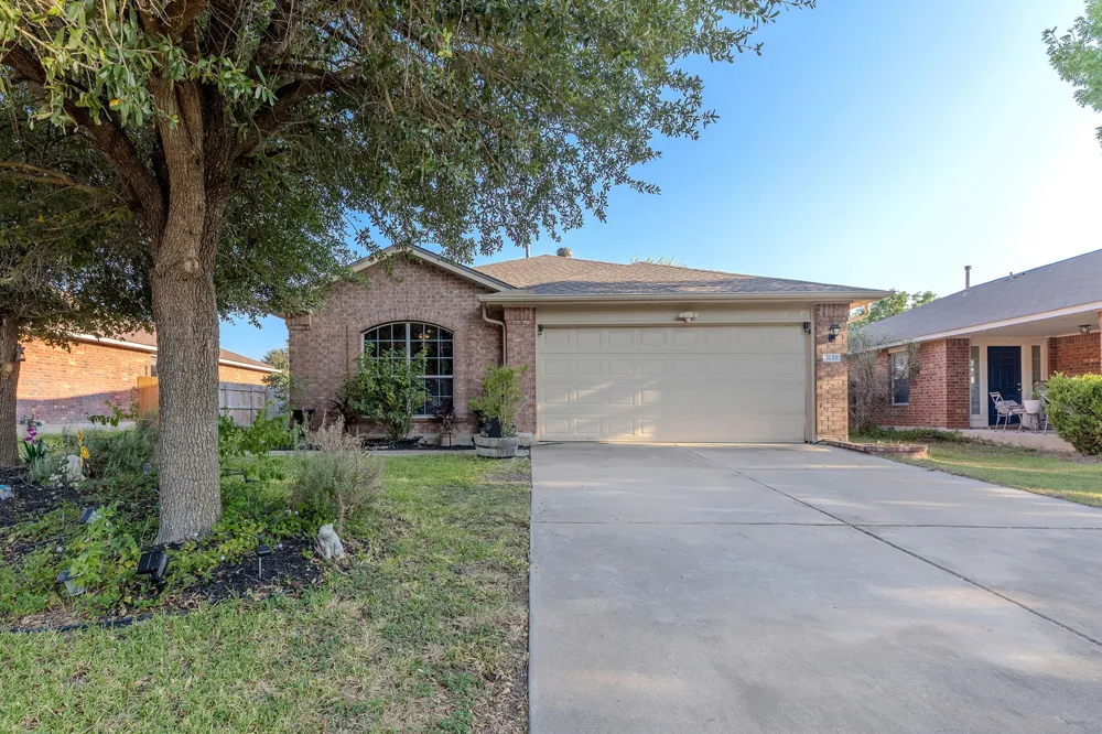 3133 Clinton Place Round Rock, TX 78665