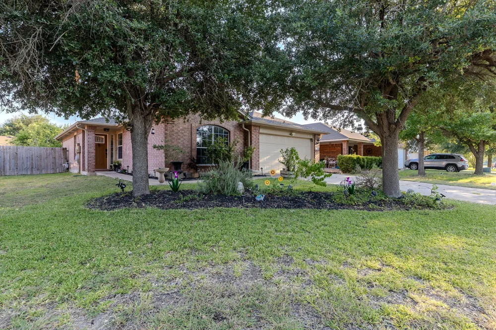 3133 Clinton Place Round Rock, TX 78665