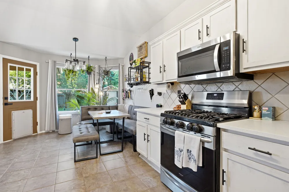 3133 Clinton Place Round Rock, TX 78665