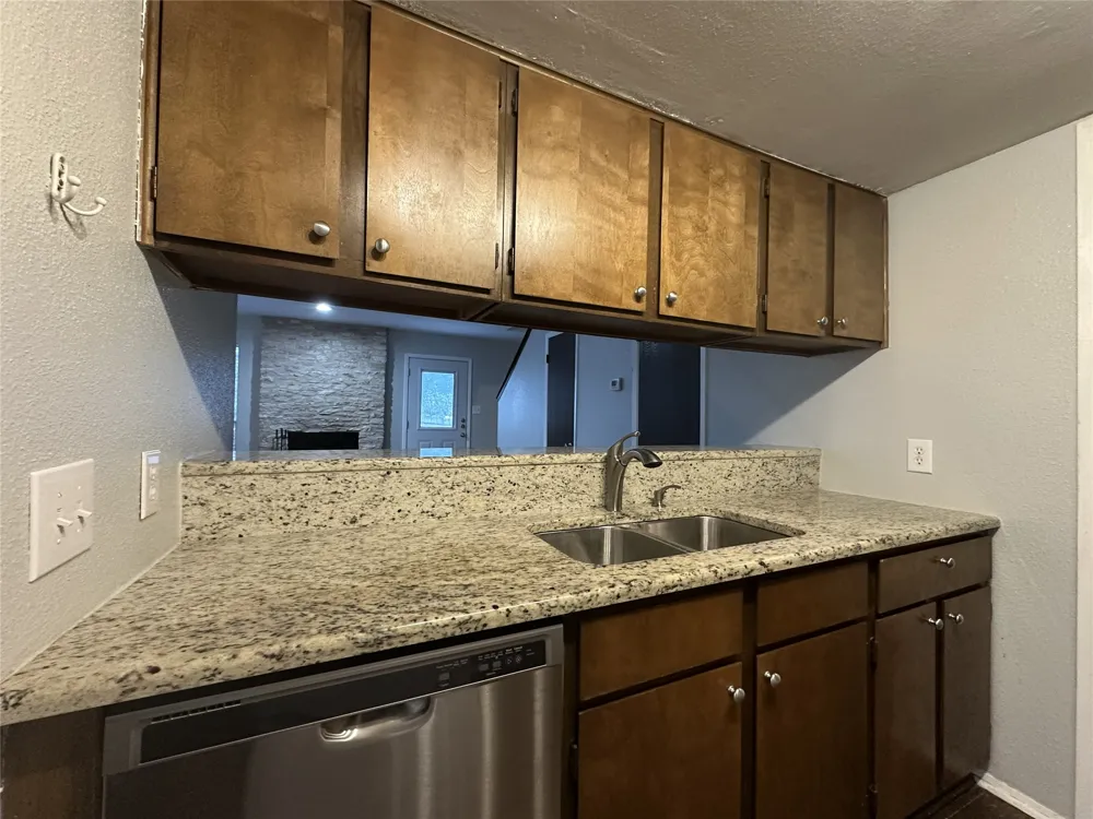 1305 Camp Craft Road #B West Lake Hills, TX 78746