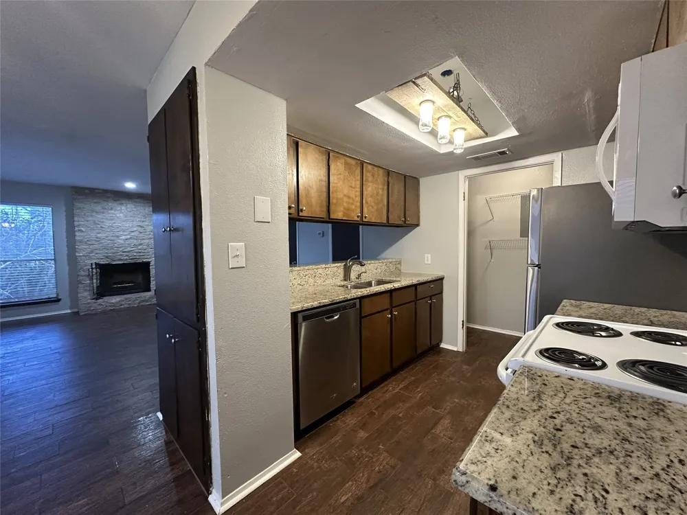 1305 Camp Craft Road #B West Lake Hills, TX 78746