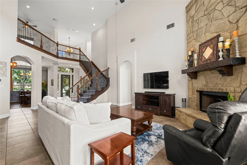 17112 Yellowstar Drive Austin, TX 78738