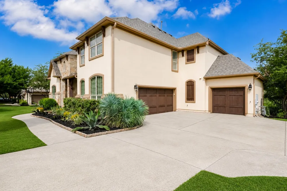 17112 Yellowstar Drive Austin, TX 78738