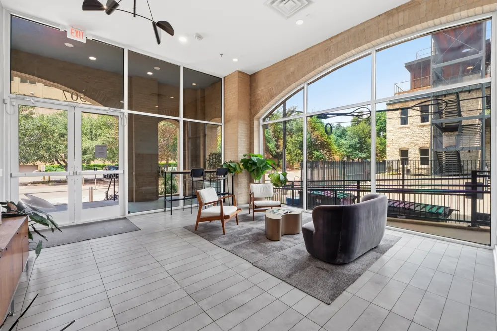 507 Sabine Street #901 Austin, TX 78701