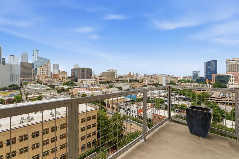 507 Sabine Street #901 Austin, TX 78701