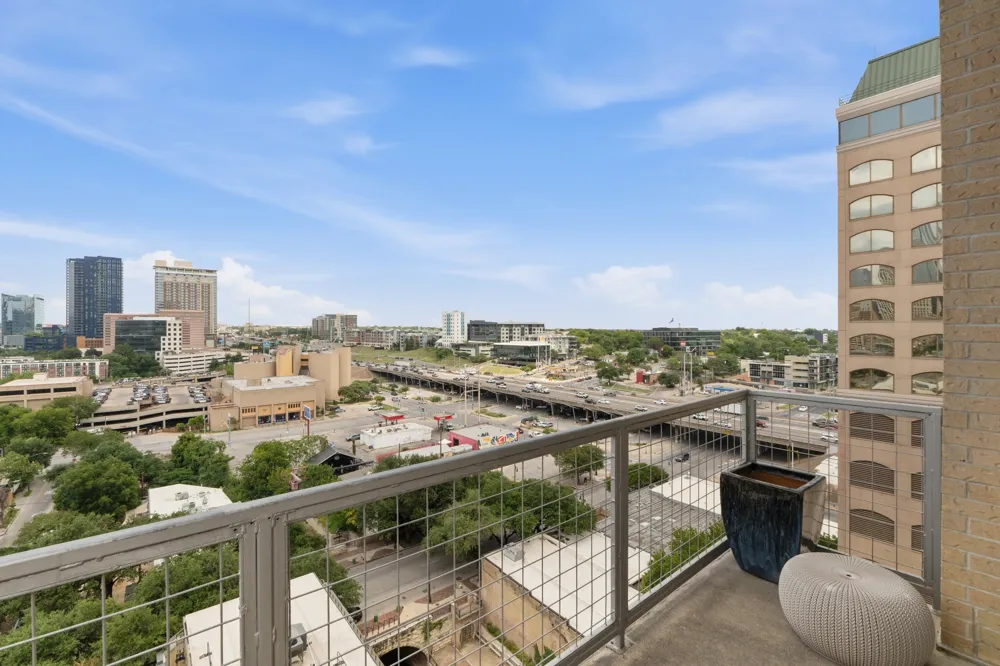 507 Sabine Street #901 Austin, TX 78701