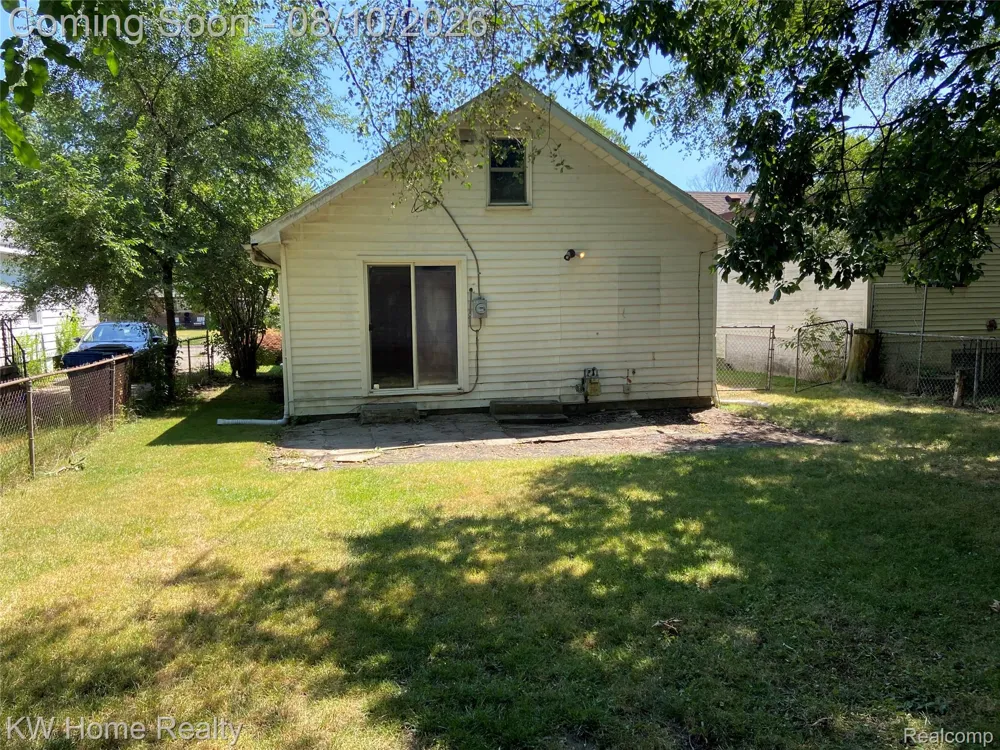 18843 Norborne Redford Charter Township, MI 48240