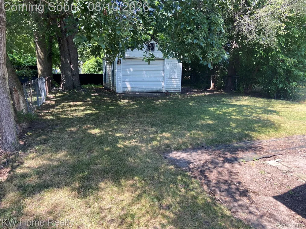18843 Norborne Redford Charter Township, MI 48240