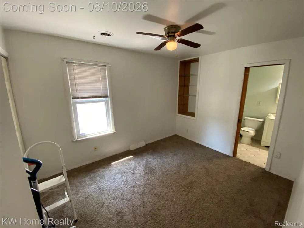 18843 Norborne Redford Charter Township, MI 48240