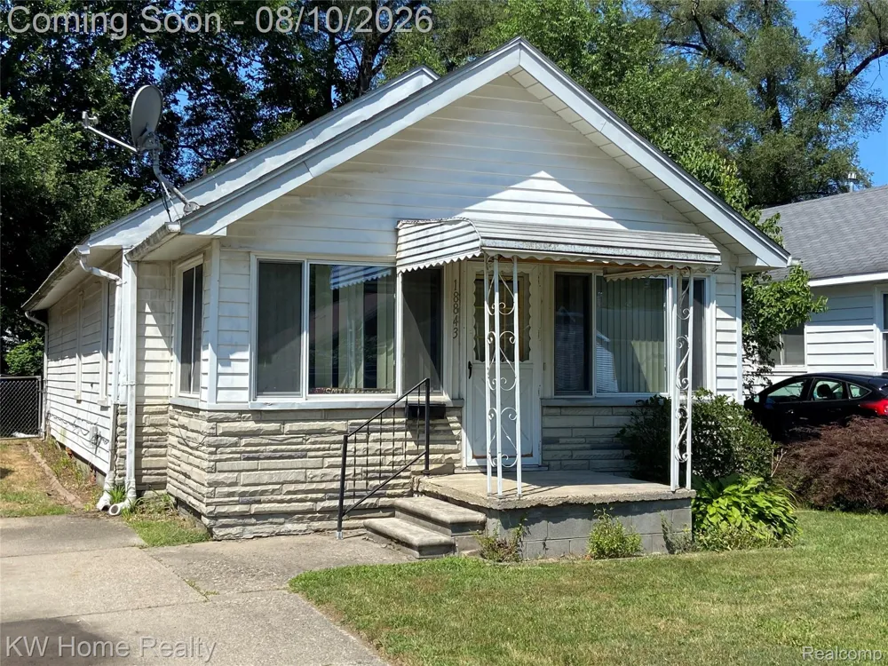 18843 Norborne Redford Charter Township, MI 48240