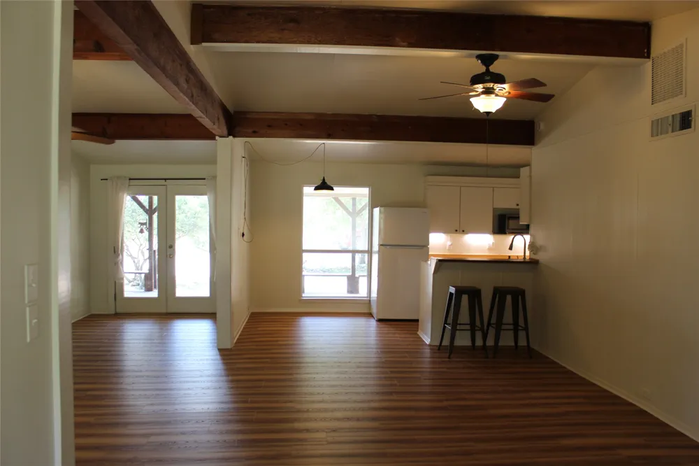 630 Hillsedge Road Wimberley, TX 78676