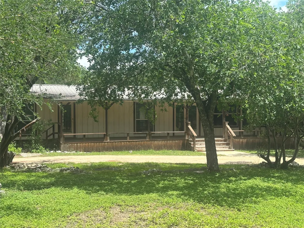 630 Hillsedge Road Wimberley, TX 78676
