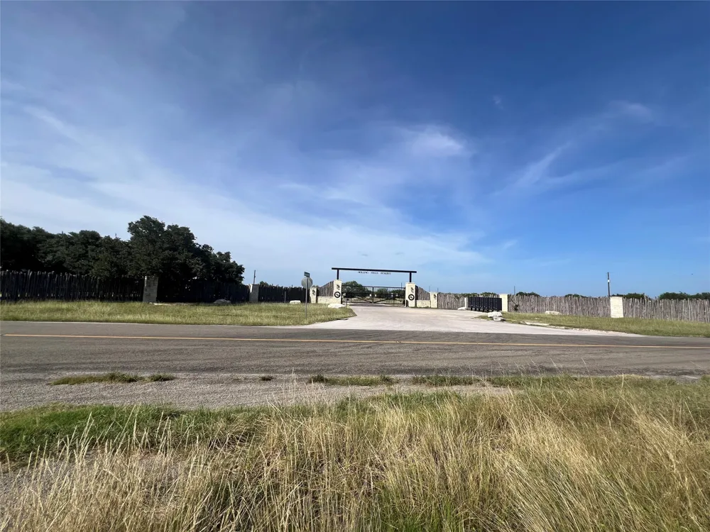 118 High View Lane Lampasas, TX 76550