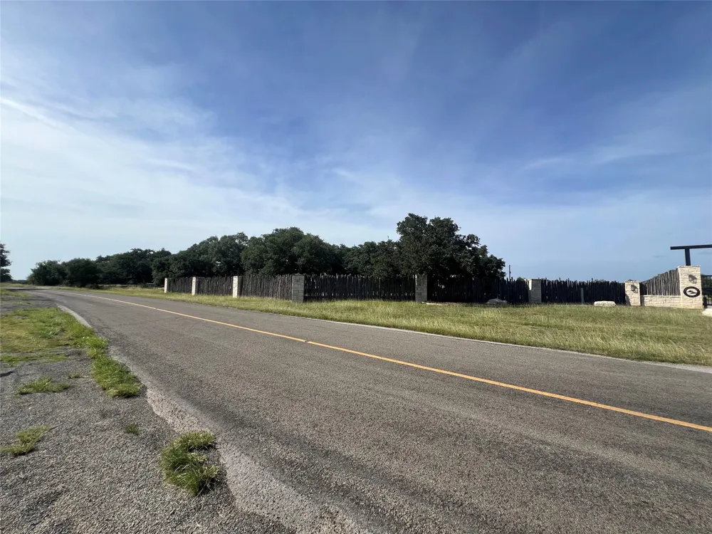 118 High View Lane Lampasas, TX 76550