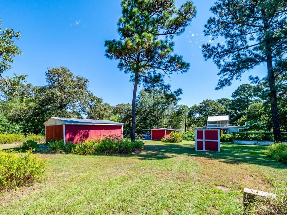 836 Cottle Town Road Smithville, TX 78957