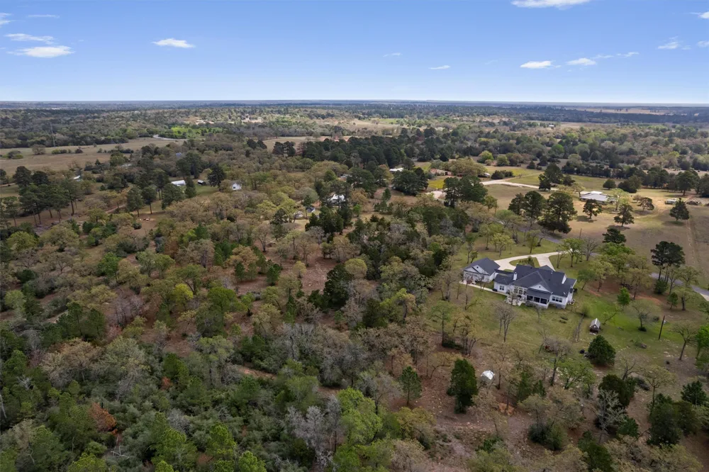 836 Cottle Town Road Smithville, TX 78957