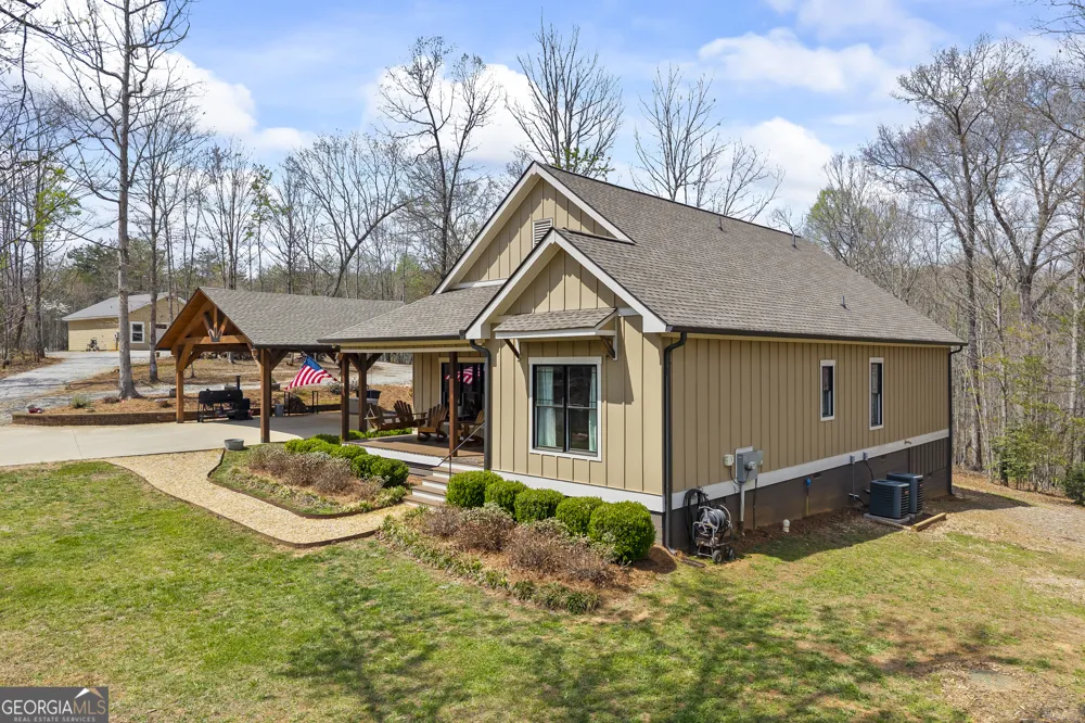 5240 Highway 17 Clarkesville, GA 30523