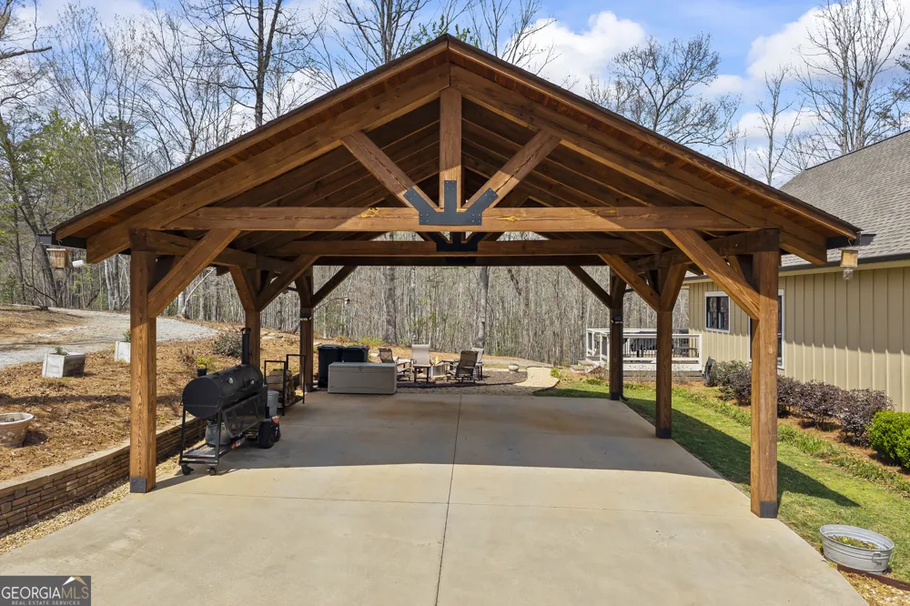 5240 Highway 17 Clarkesville, GA 30523