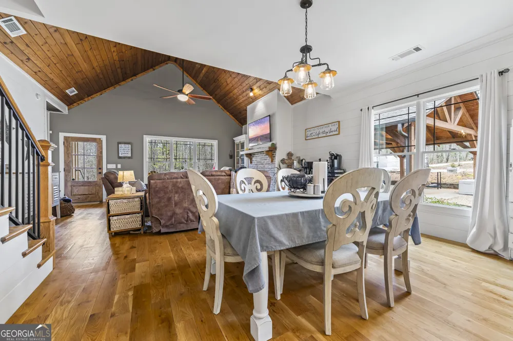 5240 Highway 17 Clarkesville, GA 30523
