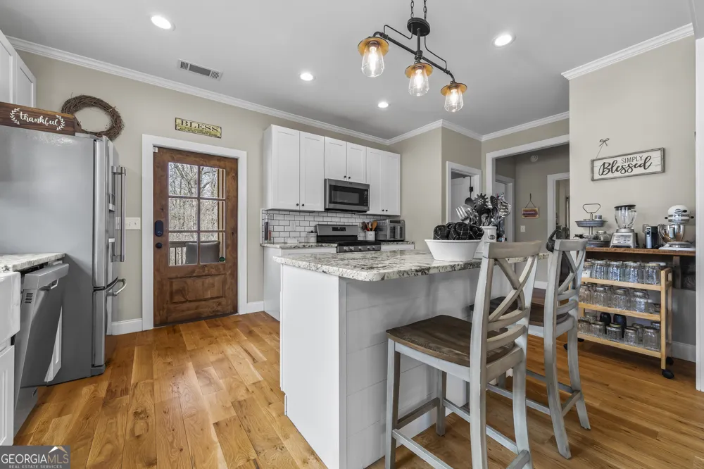 5240 Highway 17 Clarkesville, GA 30523