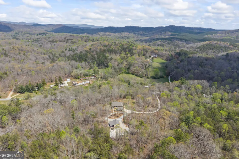 5240 Highway 17 Clarkesville, GA 30523