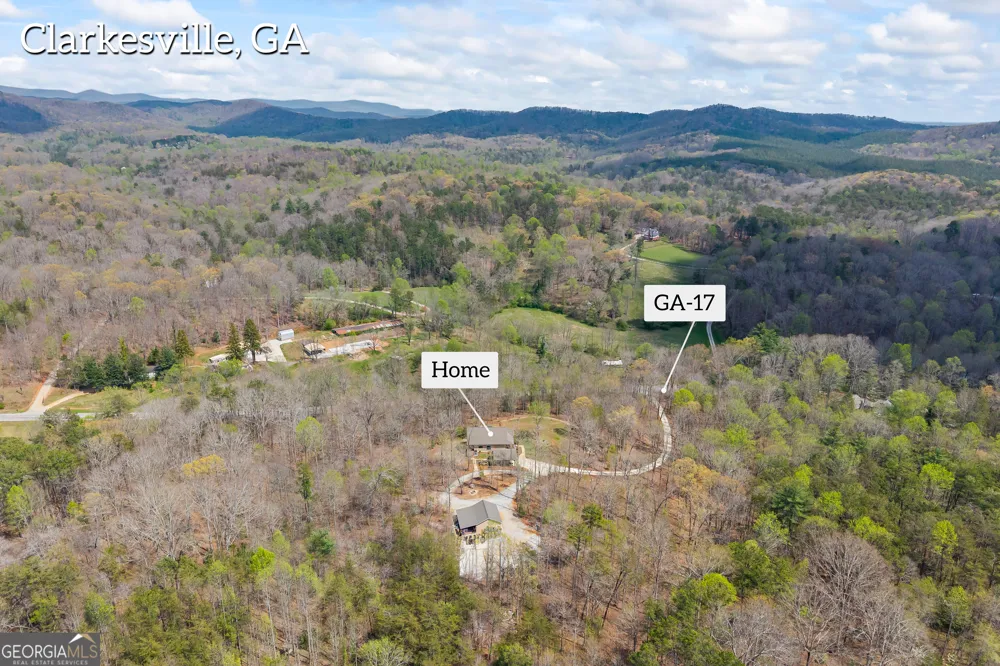 5240 Highway 17 Clarkesville, GA 30523