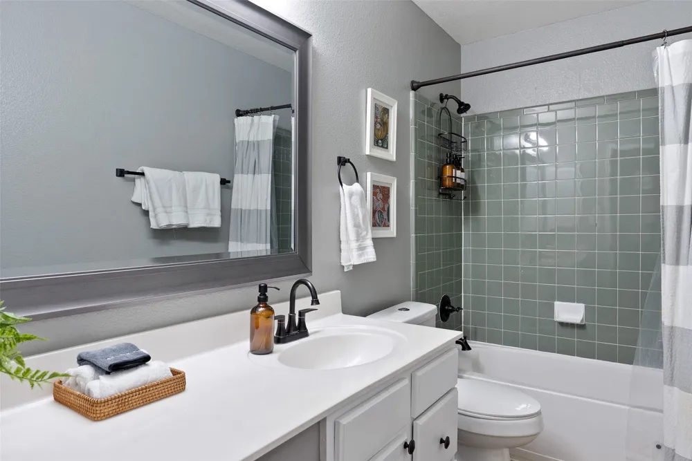 2213 Little Tree Bend Cedar Park, TX 78613