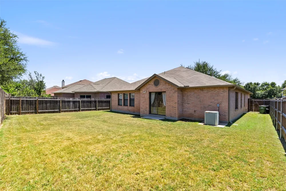 2213 Little Tree Bend Cedar Park, TX 78613