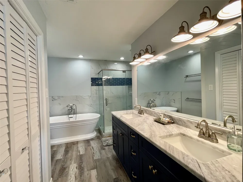 221 Capetown Way Montgomery, TX 77356